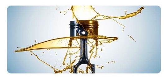 Synthetic or Conventional Motor Oil: Which Is Better for Your Car?