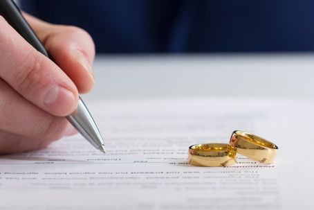 DeSantis Signs Bill to End Permanent Alimony in Florida